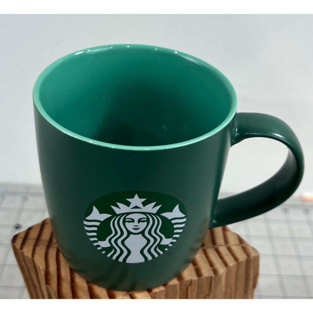 Starbucks 2024 Green Ceramic Coffee Mug 11 Oz ~~minty~~ Perfect Sipping - Picture 2 of 7